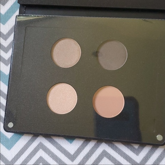 Itssē Eyeshadow Palette - Picture 7 of 7